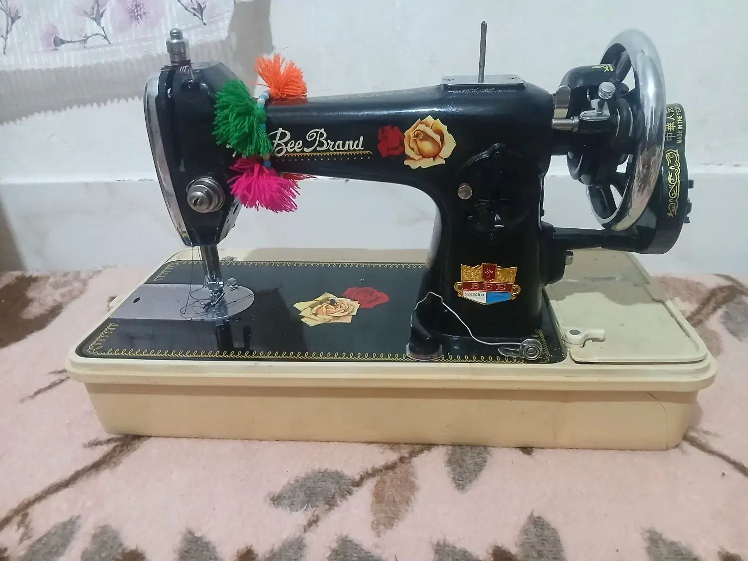 چرخه خیاطی|چرخ خیاطی و ریسندگی|فاروج, |دیوار