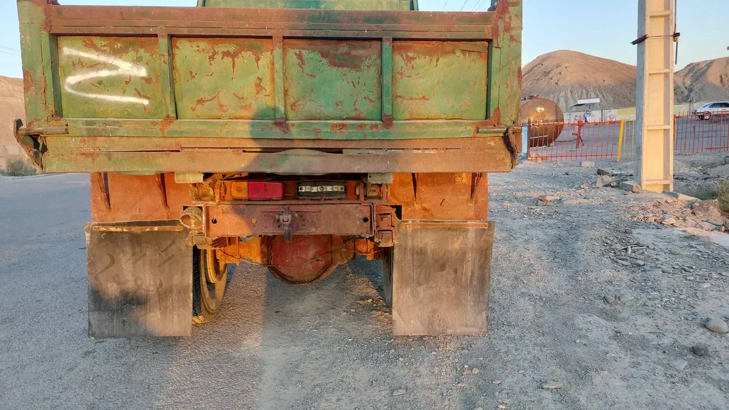 بنز کمپرسی ۹۱۱|خودرو سنگین|قصرقند, |دیوار