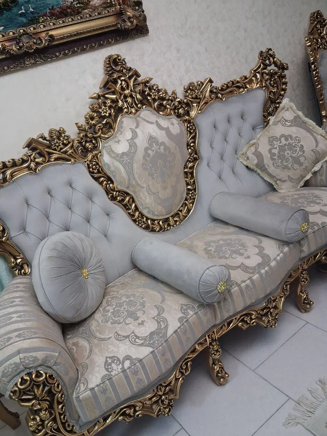 مبل سلطنتی ۹ نفره به همراه عسلی|مبلمان خانگی و میز عسلی|ملارد, |دیوار