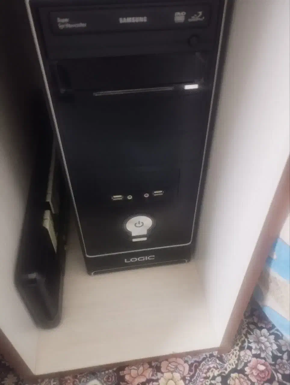 یک عدد کامپیوتر به فروش میرسد|رایانه رومیزی|قم, قلعه کامکار|دیوار