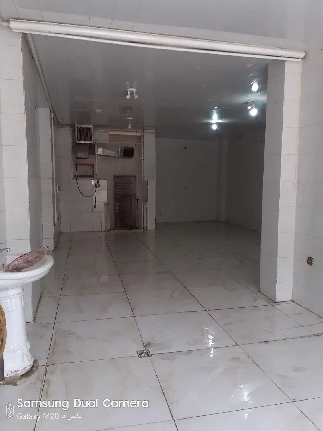 فروش مغازه ۷۵متری بازیرزمین... درچهدینان|فروش مغازه و غرفه|خمینیشهر, |دیوار