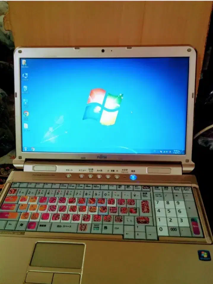 لپ تاپ فوجیتسواصل ژاپن لمسی تمام عیارکمیاب|رایانه همراه|ایزدشهر, |دیوار