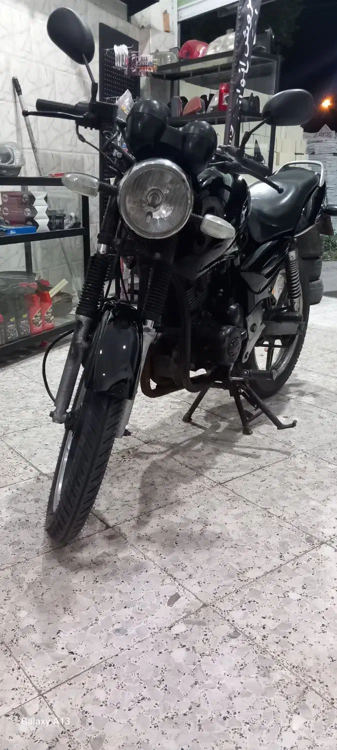 پولسار ۱۸۰|موتورسیکلت|رودسر, |دیوار