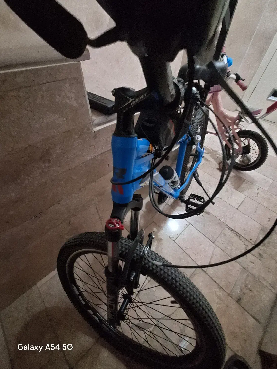 دوچرخه راکی ۴۰۰|دوچرخه، اسکیت، اسکوتر|ورامین, شهرک فجر|دیوار