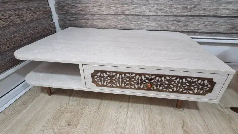 میز جلو مبلی چوب راش|مبلمان خانگی و میز عسلی|بندر ماهشهر, |دیوار