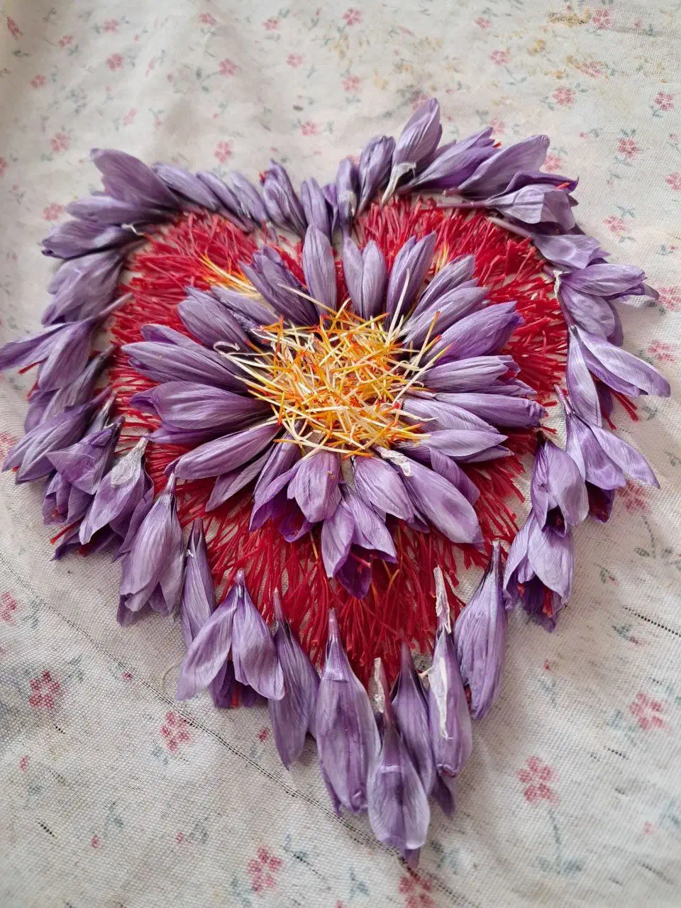 زعفران سرگل پوشال|خوردنی و آشامیدنی|تهران, دانشگاه شریف|دیوار