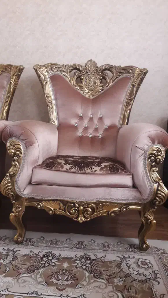 مبلمان ۹ نفره سلطنتی|مبلمان خانگی و میز عسلی|آبیک, |دیوار