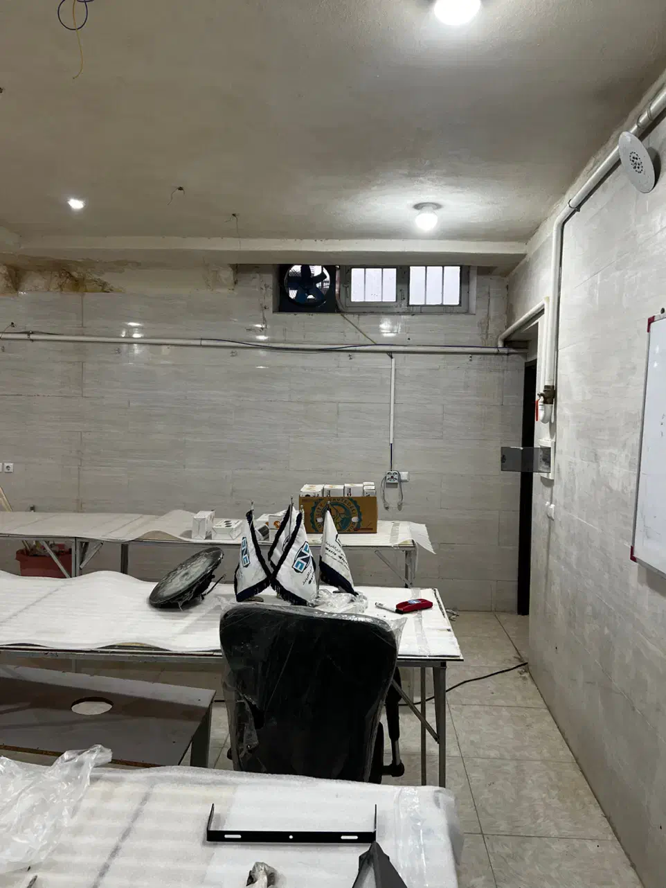 فروش لوازم اداری و تجهیزات شرکت کلی و جزیی|دفتر کار|میبد, |دیوار