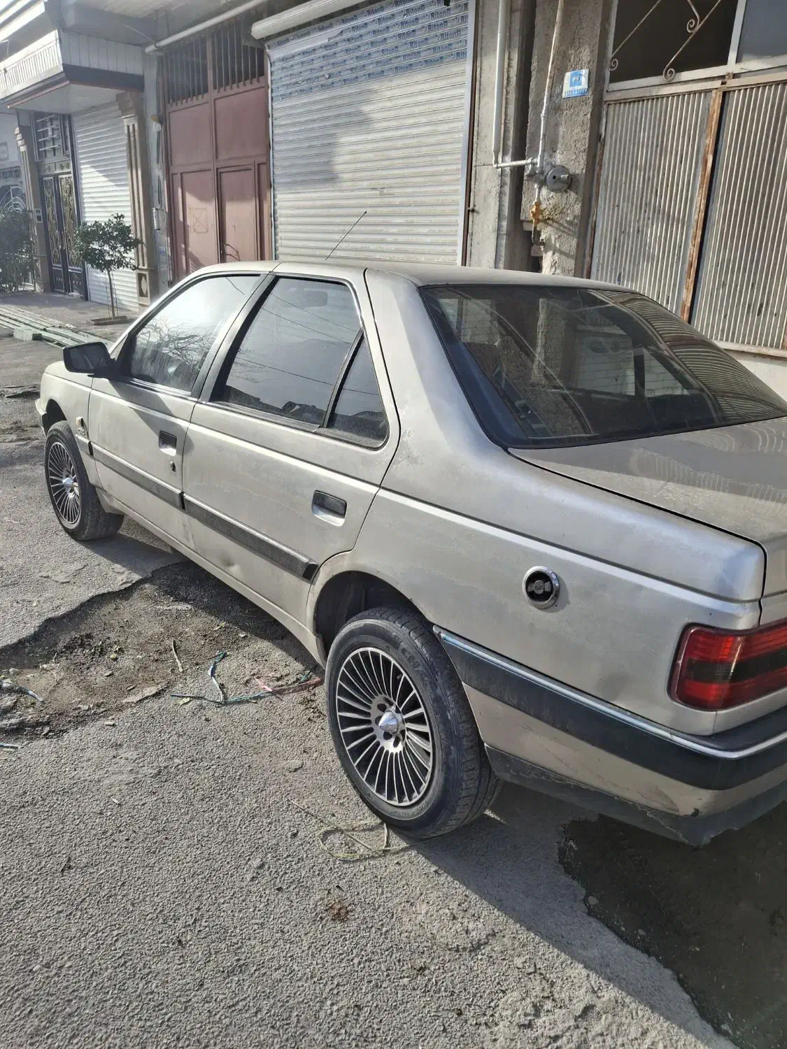 پژو۴۰۵|خودرو سواری و وانت|ملارد, |دیوار