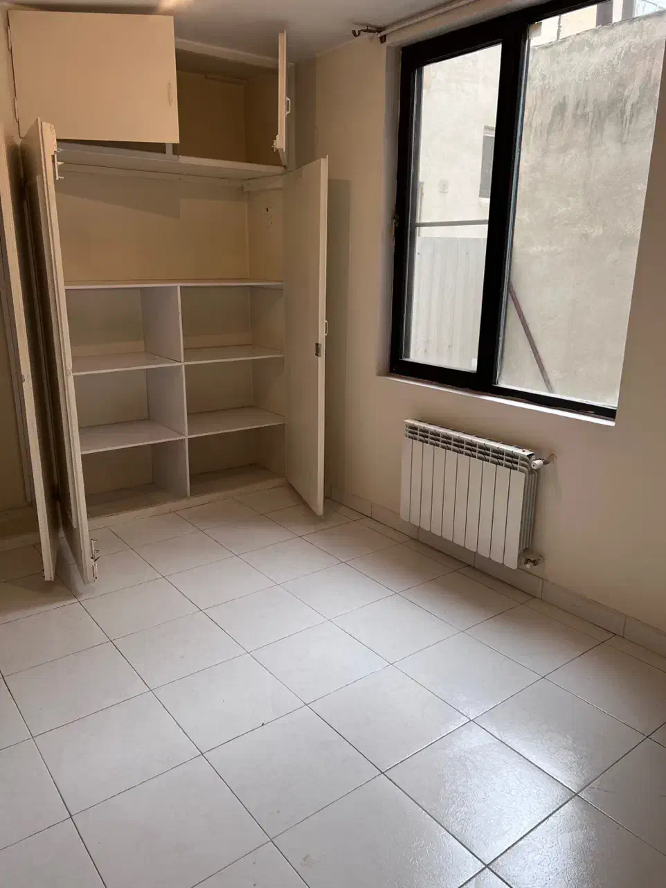 ۶۵ متری/۱۶ متری اول جنوبی/زوج یا مجرد موجه خانم