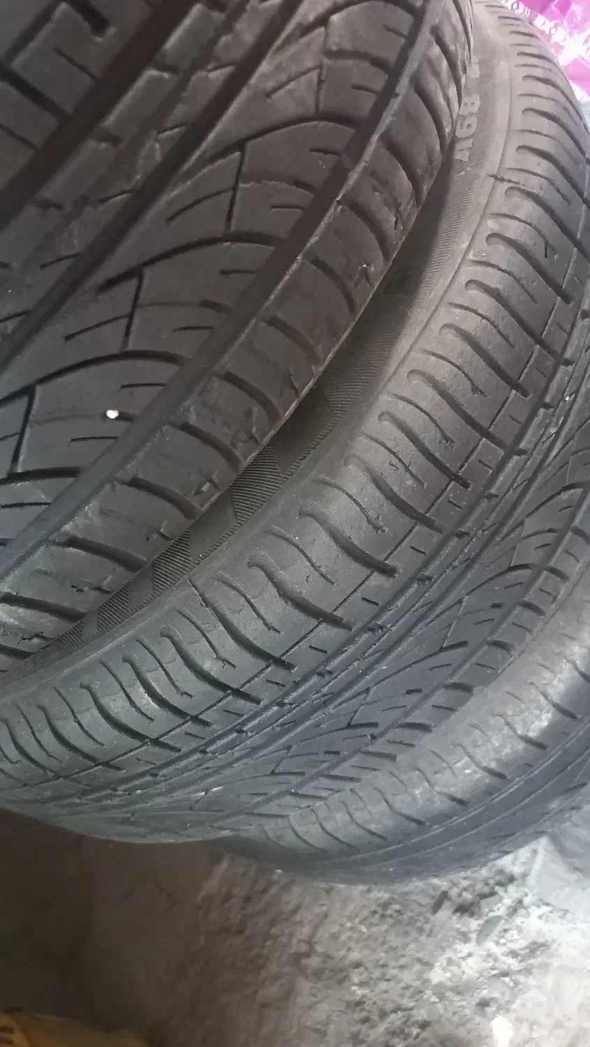 لاستیک ۲۰۵/۵۰/۱۷|قطعات یدکی و لوازم جانبی|آبیک, |دیوار