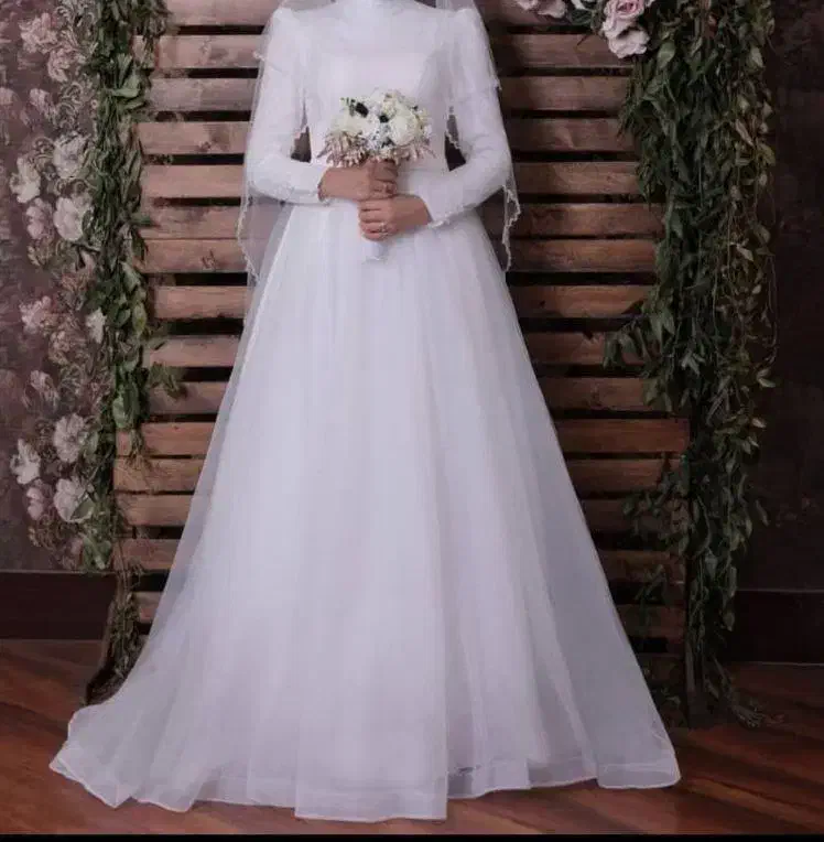 لباس عقد|لباس|قدس, شهرک فرزان|دیوار