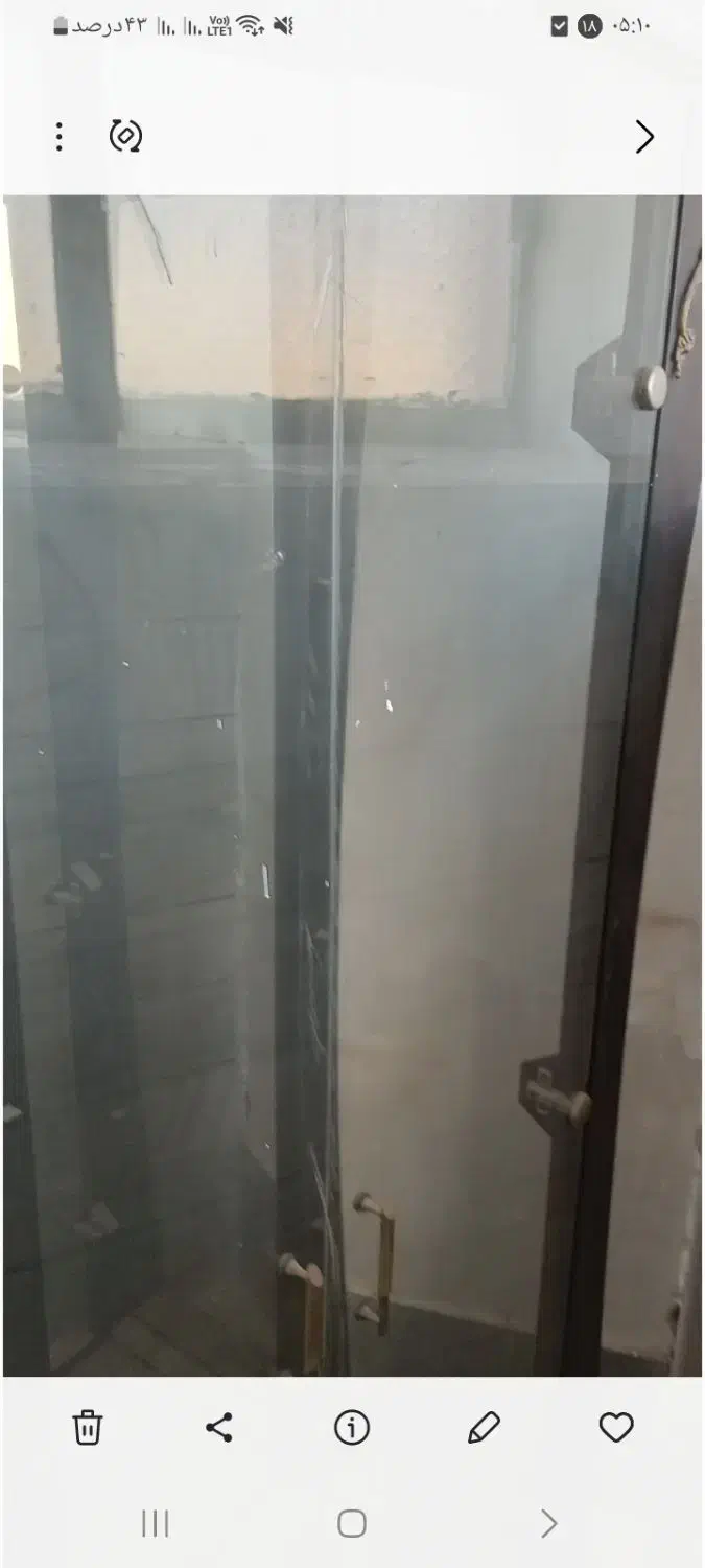 کمد وبوفه|بوفه، ویترین، کنسول|خمینی‌شهر, |دیوار