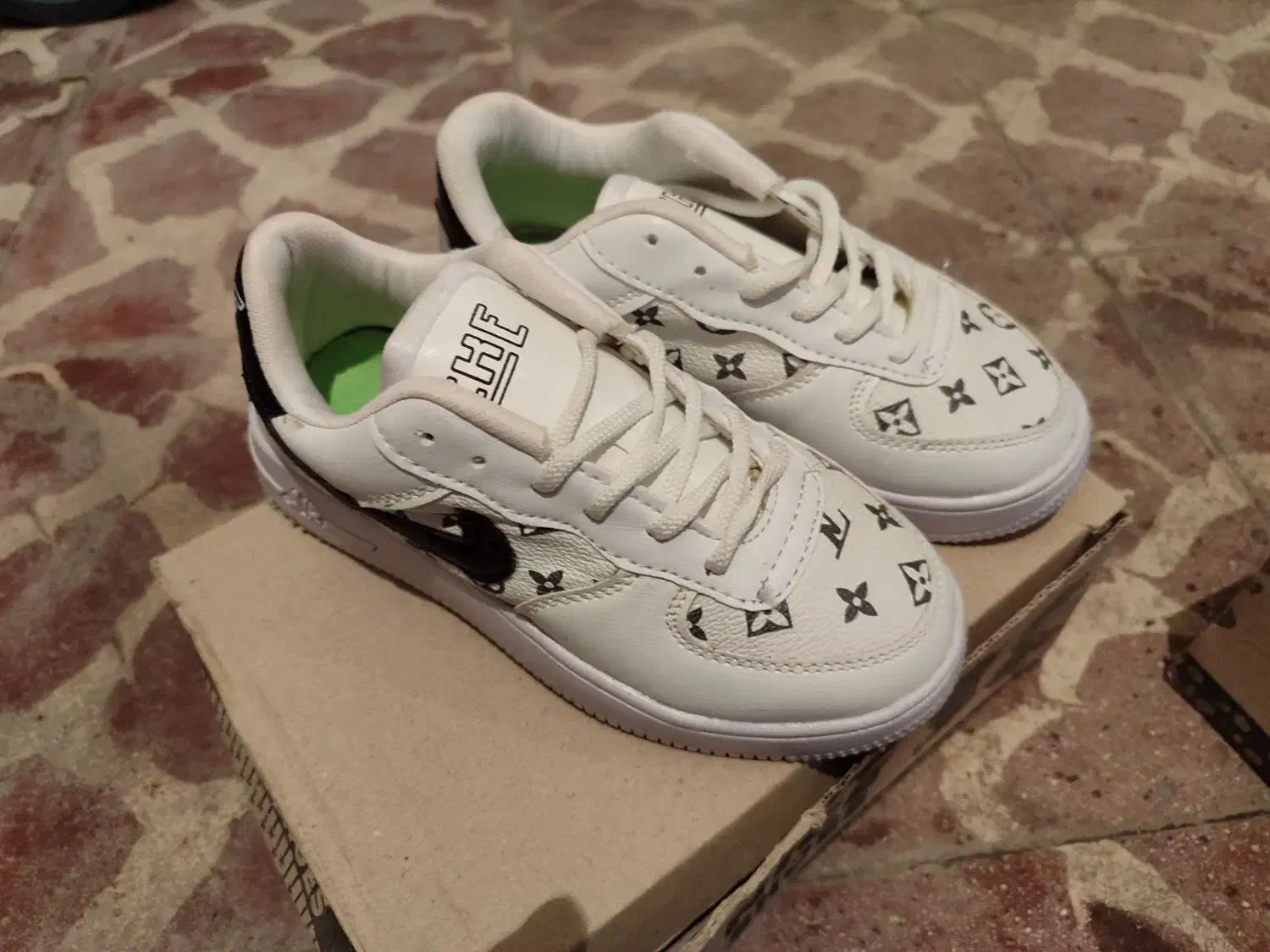 کفش بچگانه|کفش و لباس بچه|پارس‌آباد, |دیوار