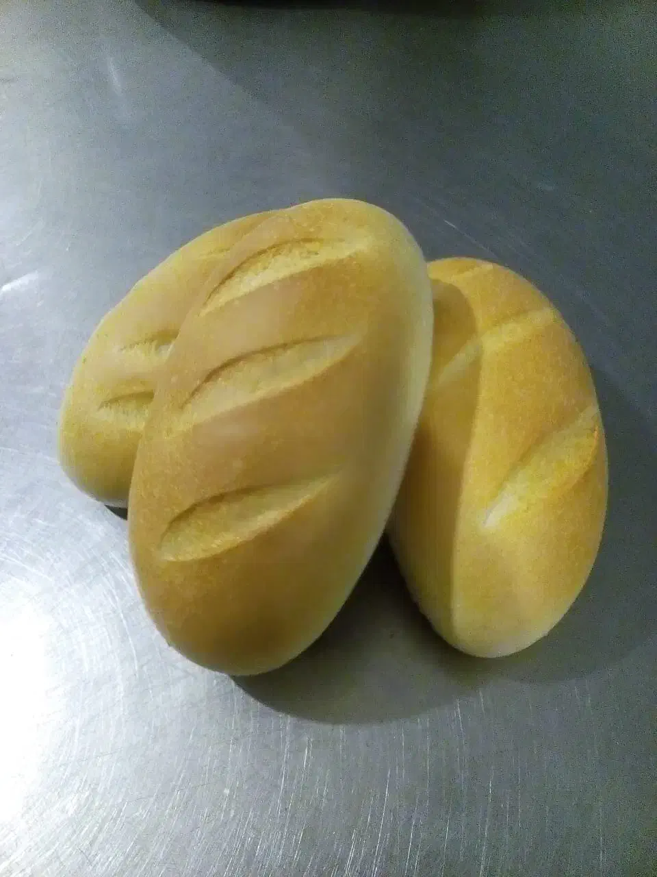 به یک شاطر نان فانتزی و دستیار نیازمندیم|استخدام خدمات فروشگاه و رستوران|تهران, فردوس|دیوار