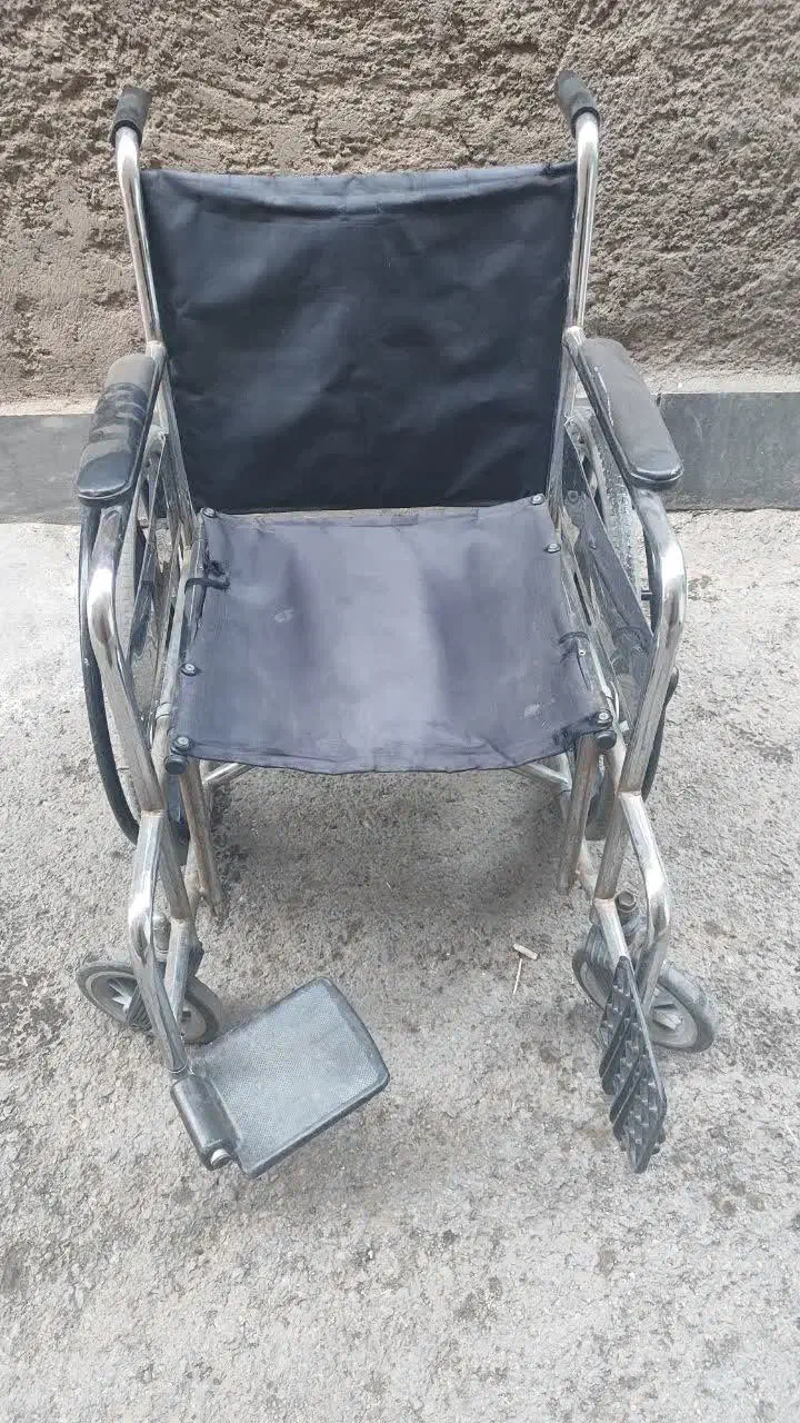 دو عدد ویلچر|آرایشی، بهداشتی، درمانی|قم, آذر (نکویی)|دیوار
