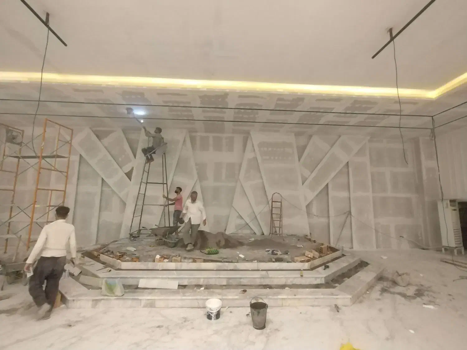 نقاشی ساختمان پذیرفته میشود|خدمات پیشه و مهارت|گرگان, |دیوار