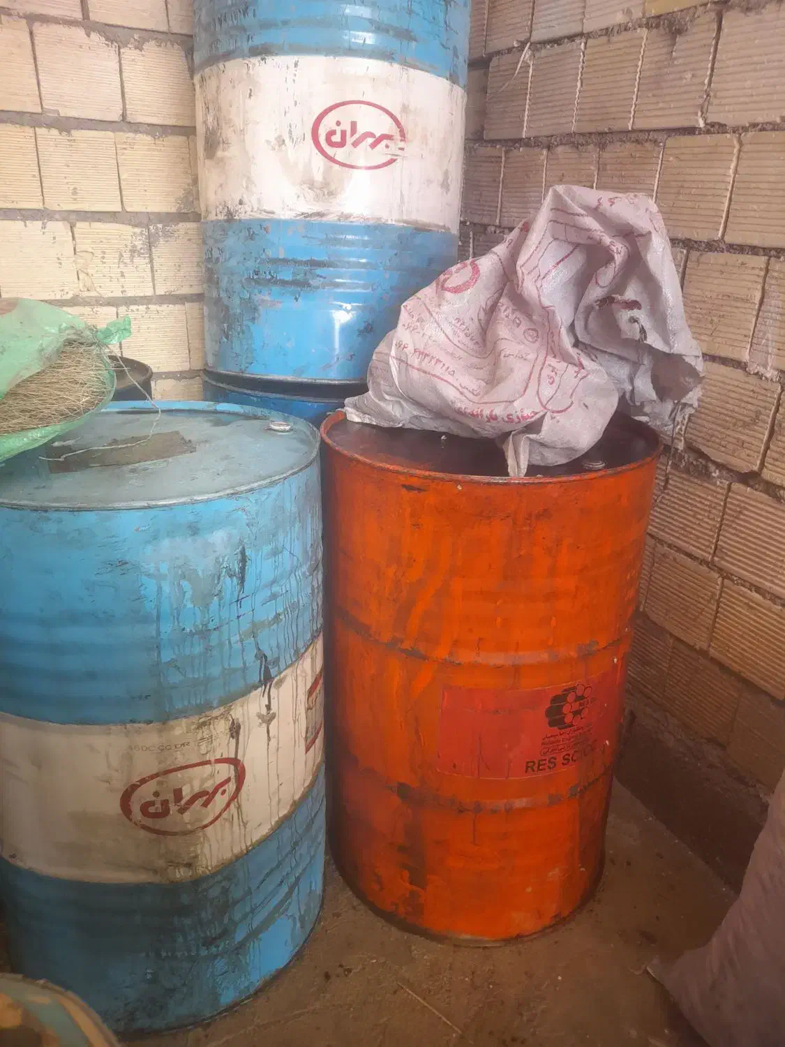 بشکه نو جنس محکم|مصالح و تجهیزات ساختمان|نورآباد, |دیوار