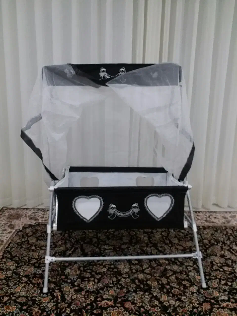 گهواره همراه وسایل دیواندره وبیجار|اسباب و اثاث بچه|بیجار, |دیوار