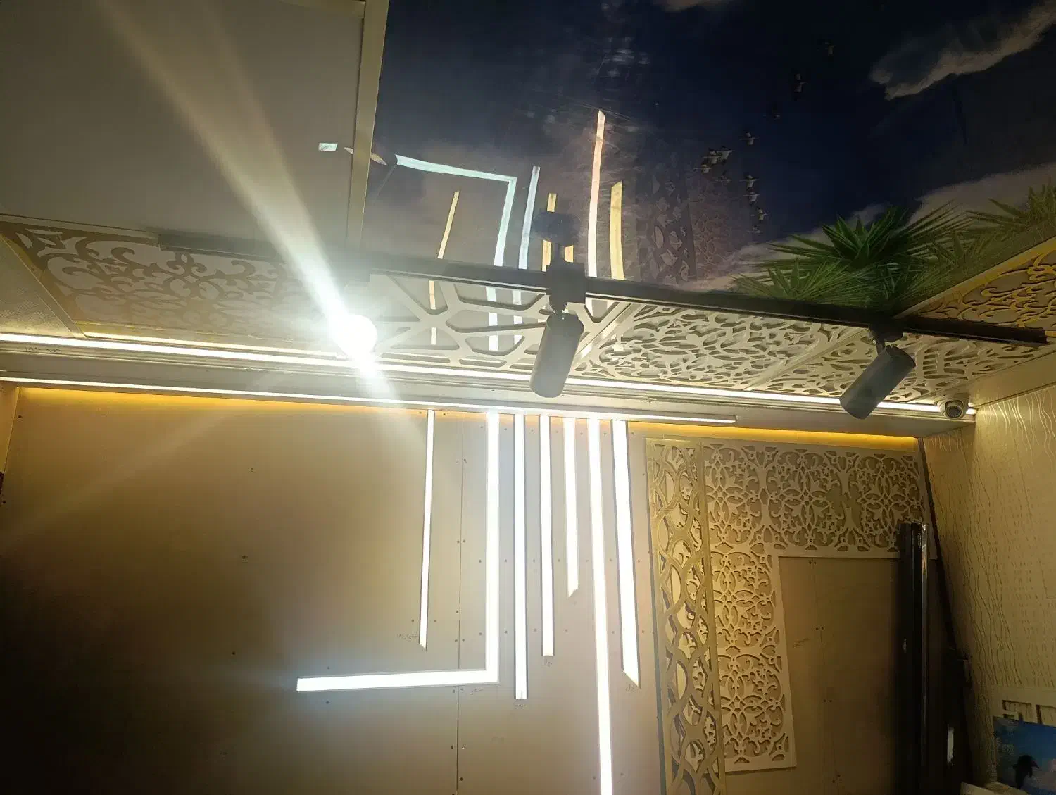 تولید و مونتاژ لاین نوری بصورت خرد و عمده|ریسه و چراغ تزئینی|پردیس, شهرک صنعتی کمرد|دیوار