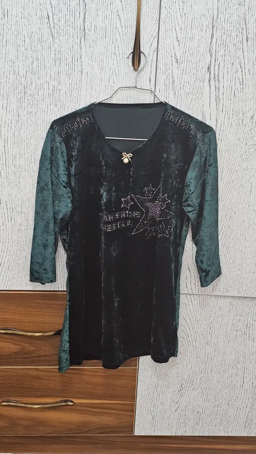 شومیز|لباس|رشت, استقامت ۱|دیوار