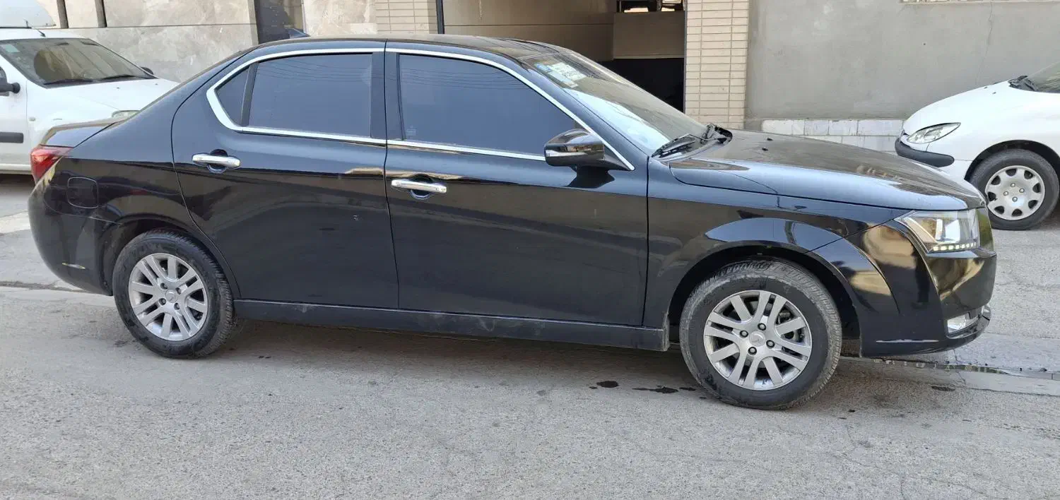 دنا پلاس ۶ دنده ef7p|خودرو سواری و وانت|سیرجان, |دیوار