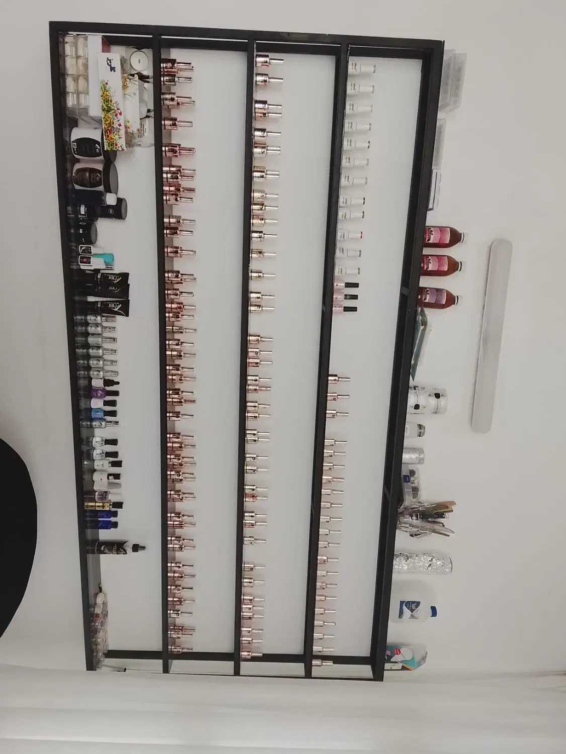 وسایل کاشت ناخن|آرایشگاه و سالن‌های زیبایی|شاندیز, |دیوار