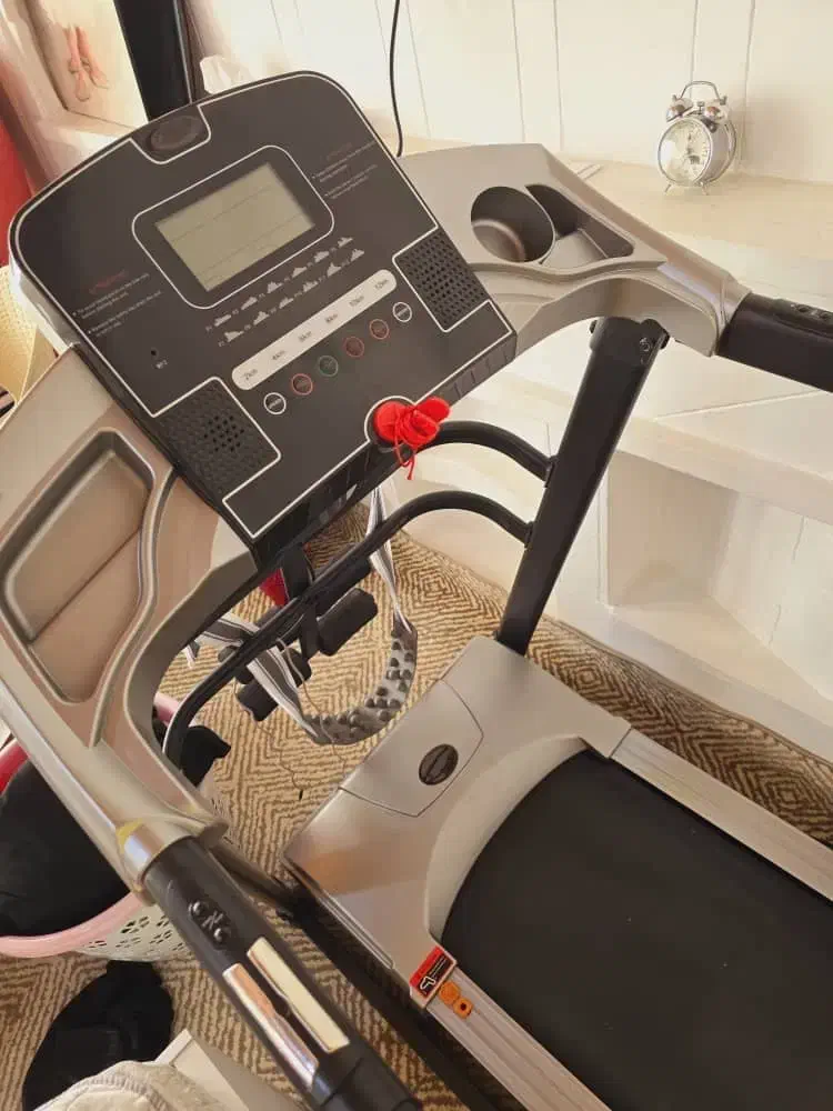 تردمیل|تجهیزات ورزشی|چمستان, |دیوار