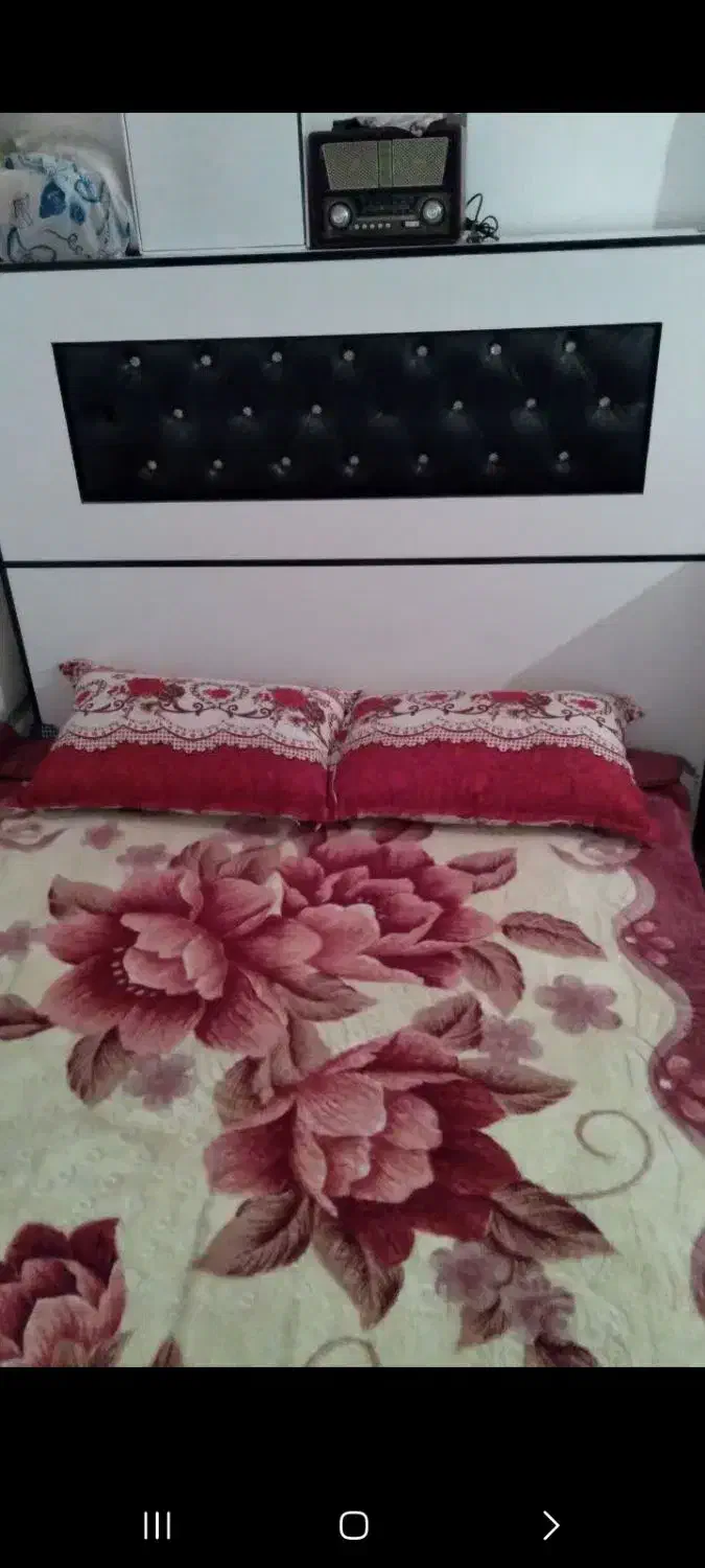 تخت خواب درحد نو|تخت و سرویس خواب|قم, باغ شریفی|دیوار