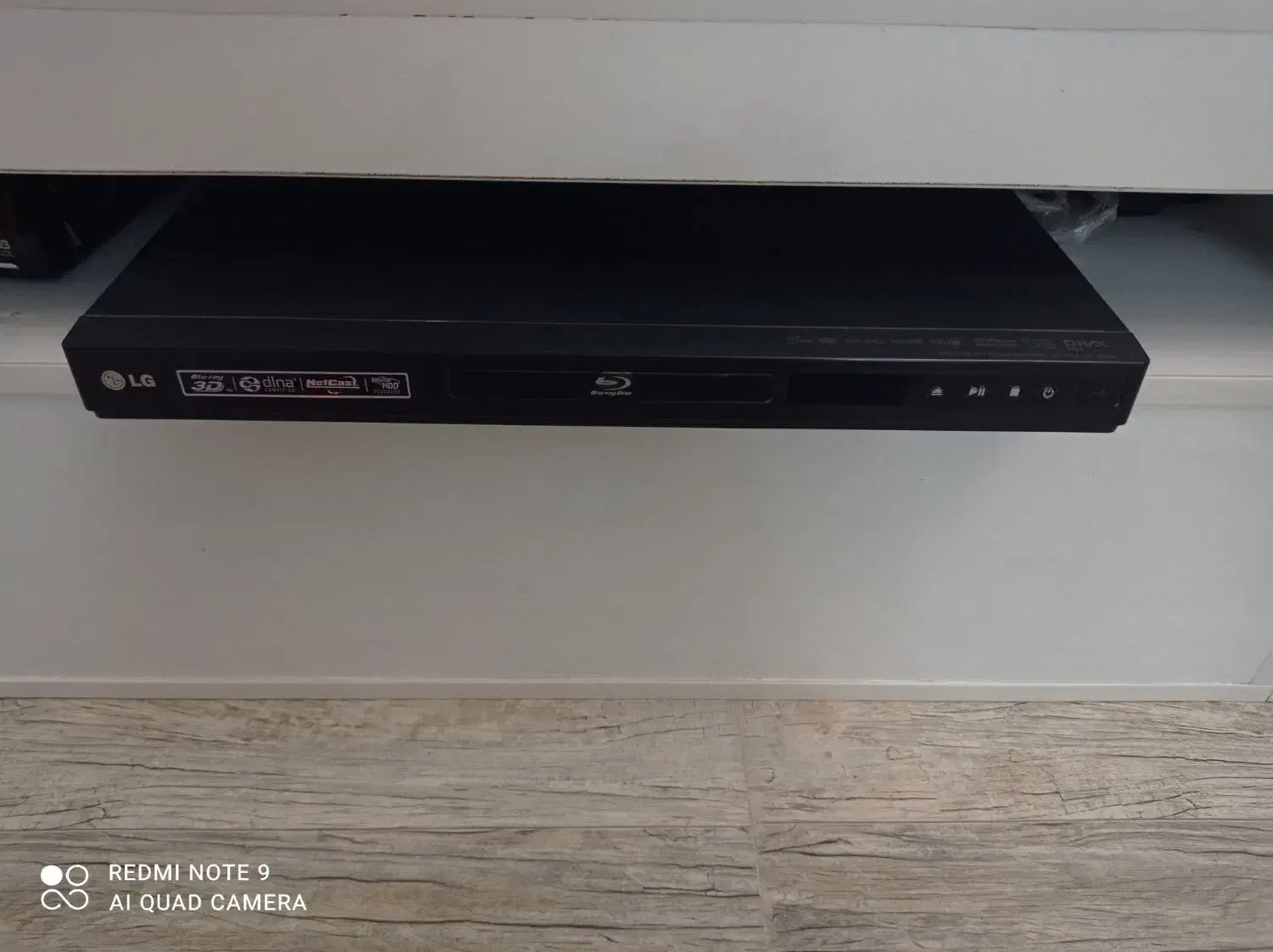 دستگاه بلوری ال جی جهت پخش تری دی و ...|پخش‌کننده DVD و ویدیو|رشت, دباغیان|دیوار