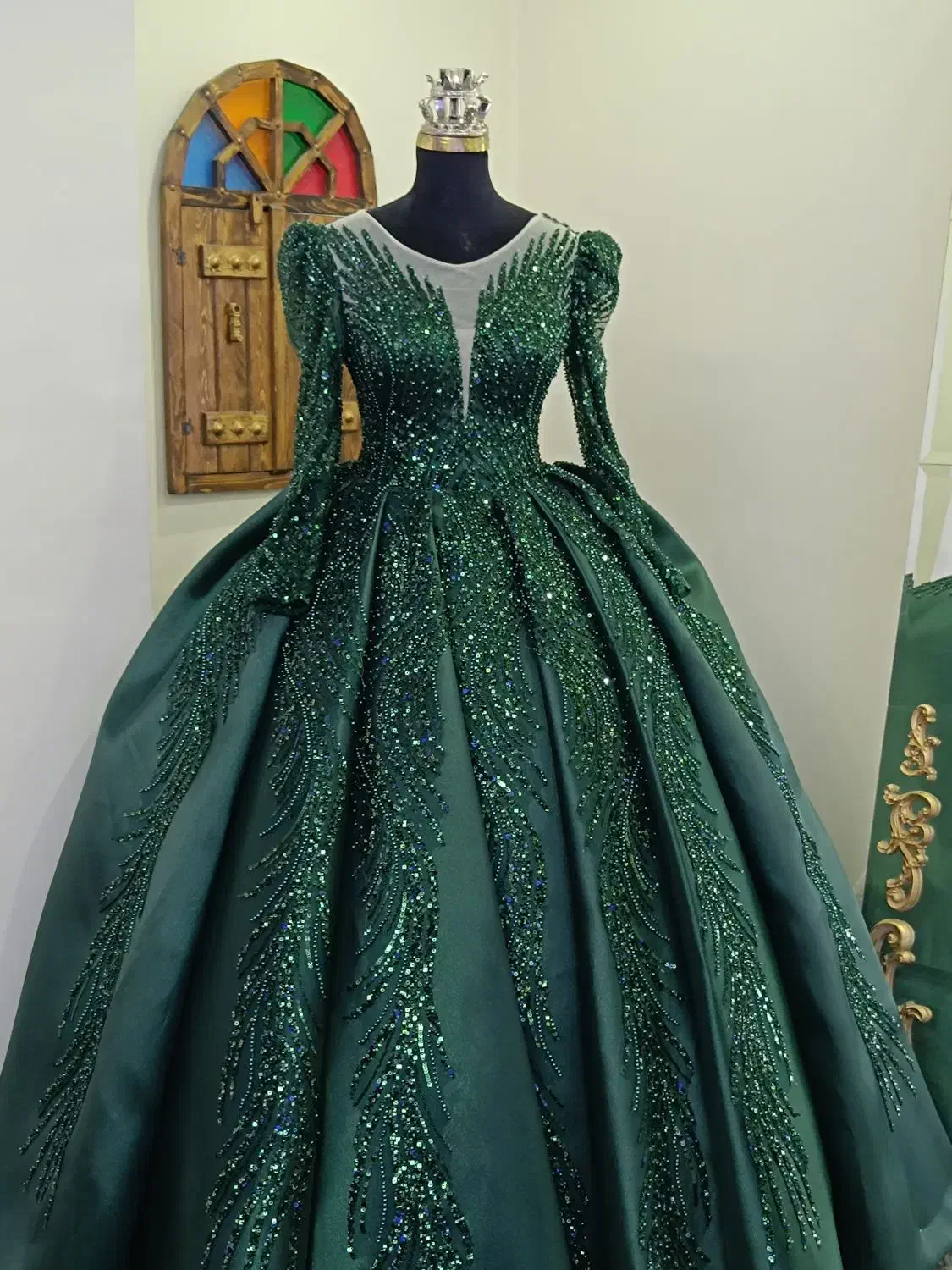 لباس نامزدی سبز|لباس|کرج, کوی زنبق|دیوار