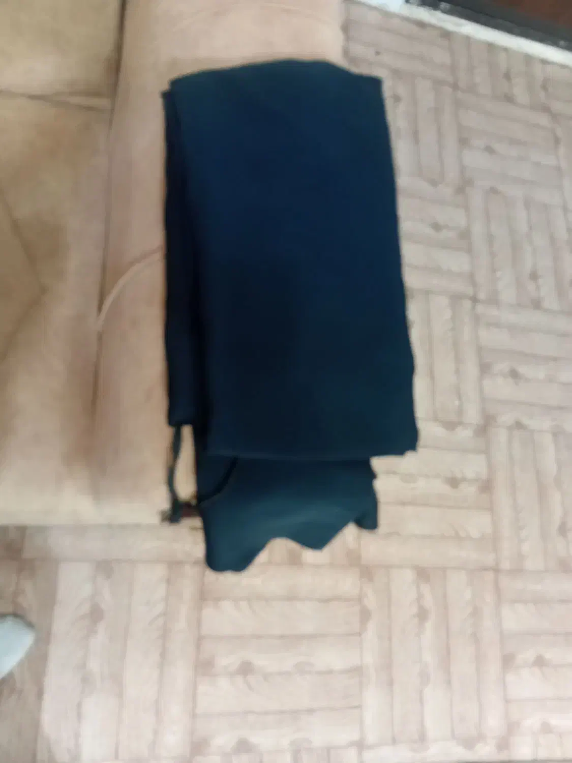 چادر مشکی|لباس|مشهد, نیزه|دیوار