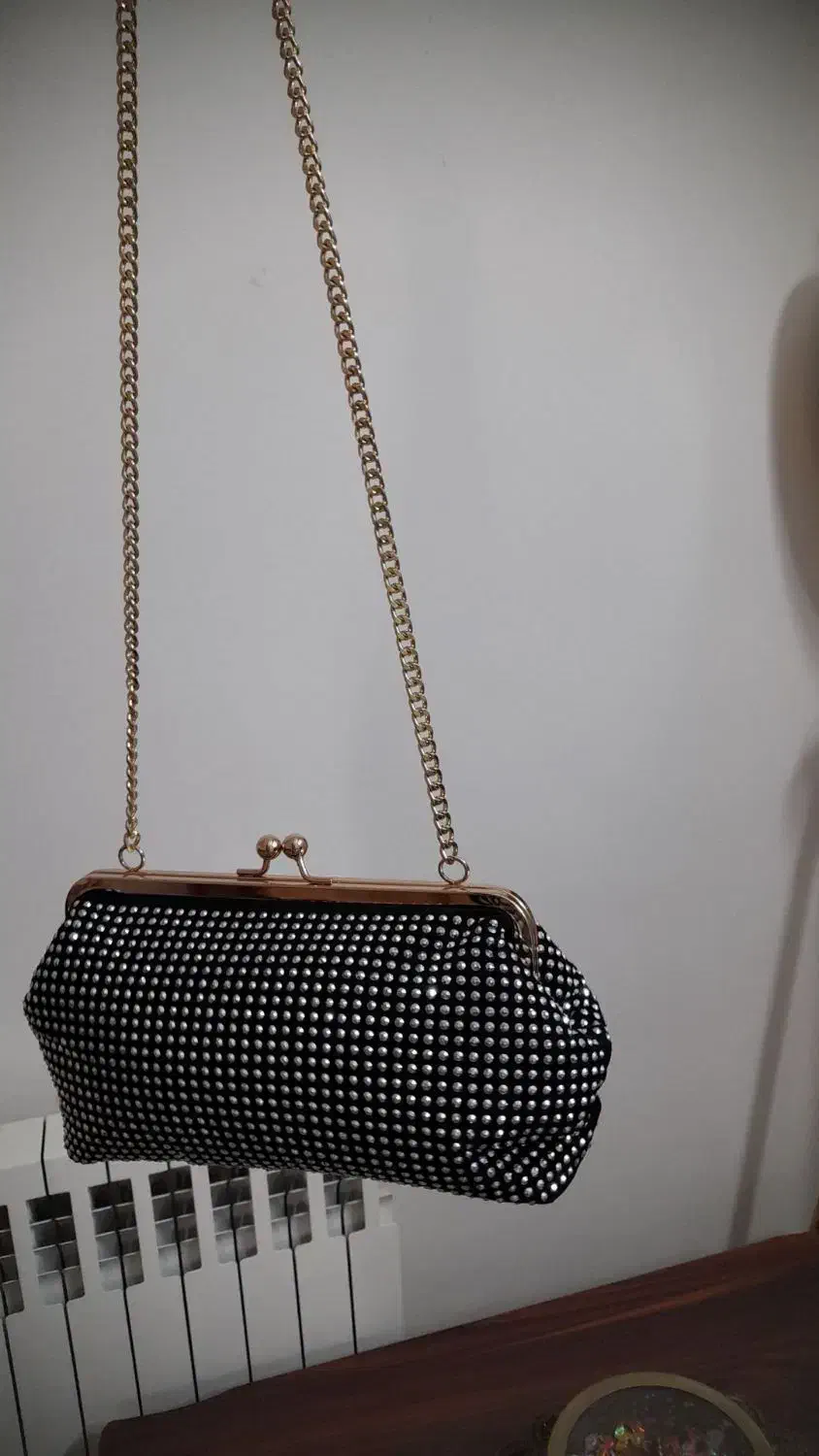 کیف مجلسی|کیف، کفش، کمربند|قلعه نو, |دیوار