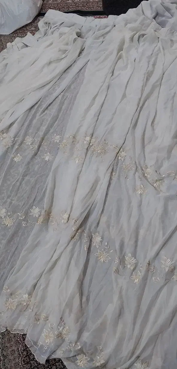 پرده|پرده، رانر، رومیزی|دورود, |دیوار