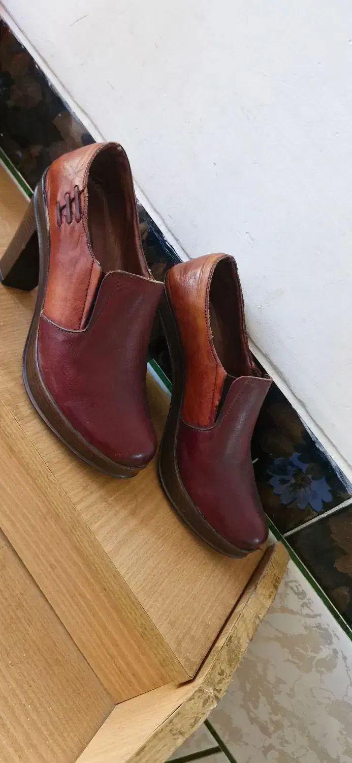 مقداری لباس و وسیله ی منزل|لباس|شوشتر, |دیوار