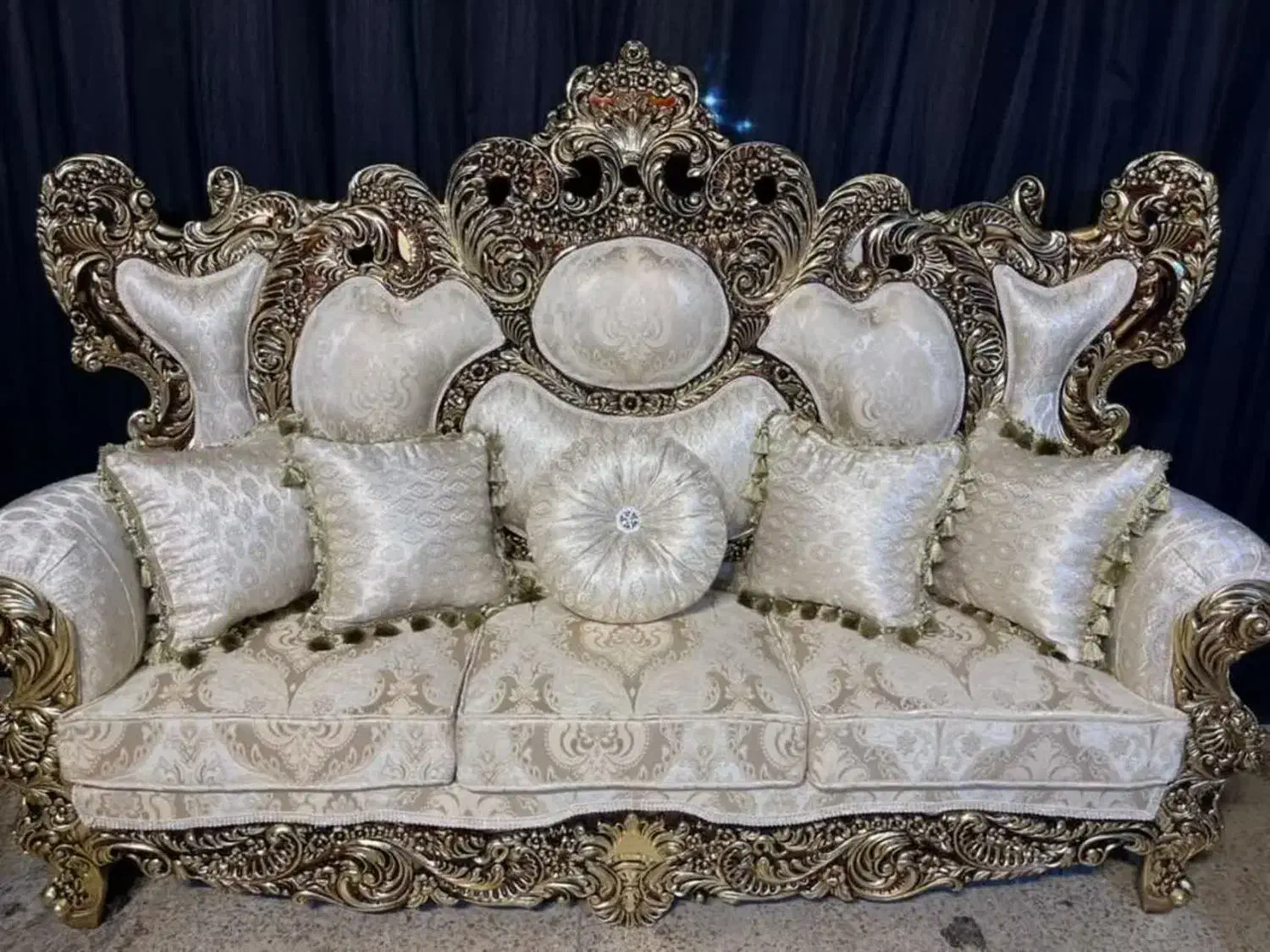 مبل شاهنشین|مبلمان خانگی و میز عسلی|اصفهان, تخت فولاد|دیوار