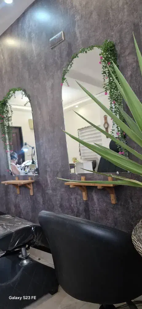 اجاره اتاق و اجاره میز ناخن در معلم|اجارهٔ دفتر کار، اتاق اداری، مطب|رشت, معلم|دیوار