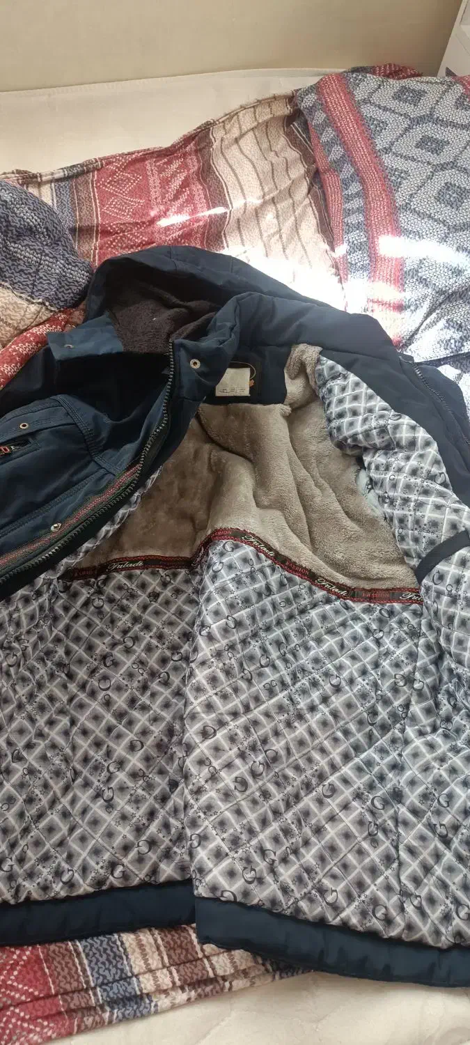 سلام یک عدد کاپشن برزنت به فروش میرسد|لباس|شاهینشهر, شهرک گلدیس|دیوار