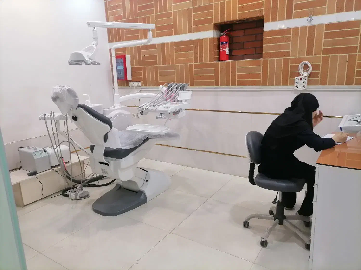 مطب دندانپزشکی|استخدام درمانی، زیبایی، بهداشتی|قم, انصار‌الحسین|دیوار