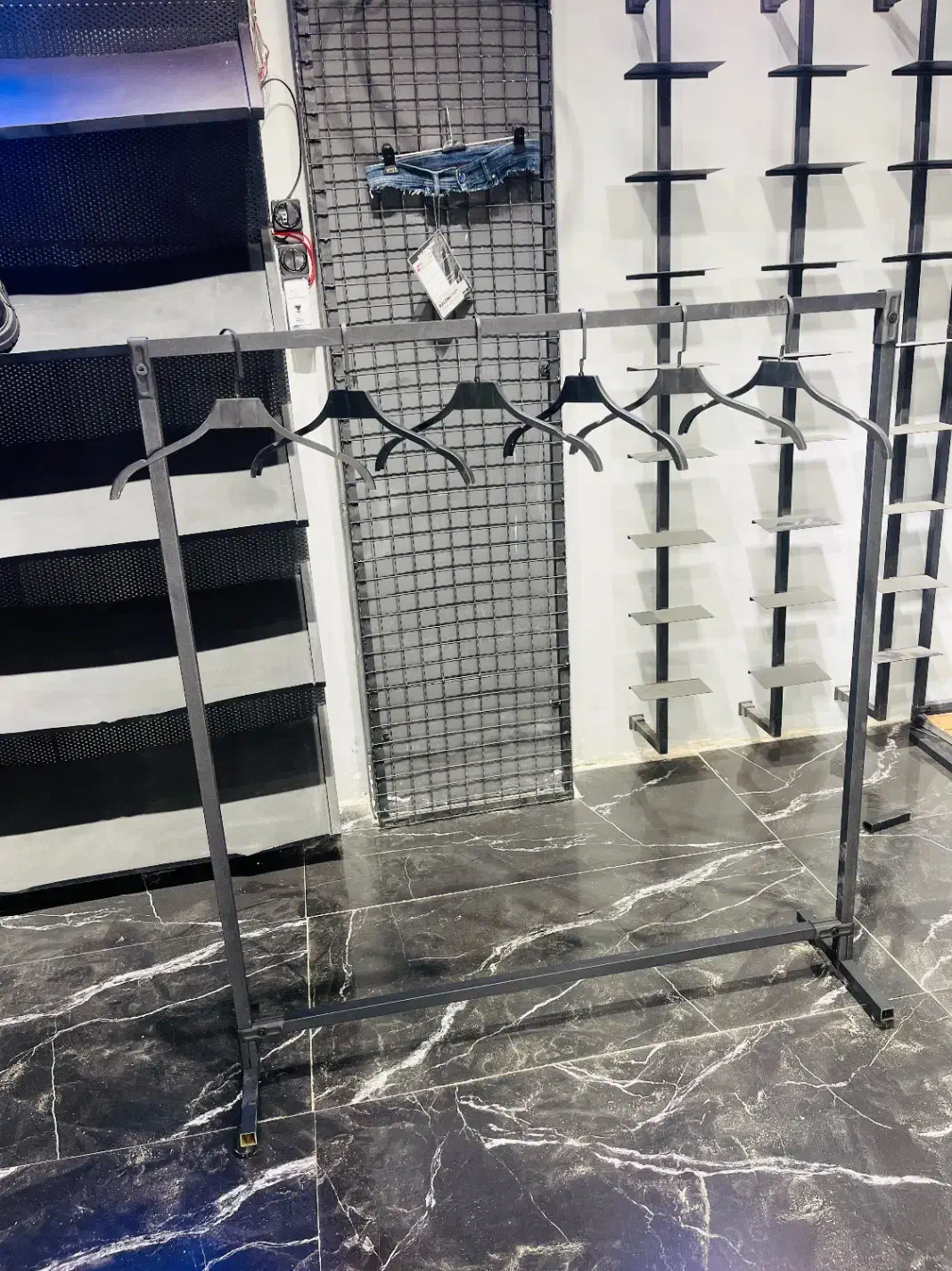 رگال لباس|فروشگاه و مغازه|اشتهارد, |دیوار