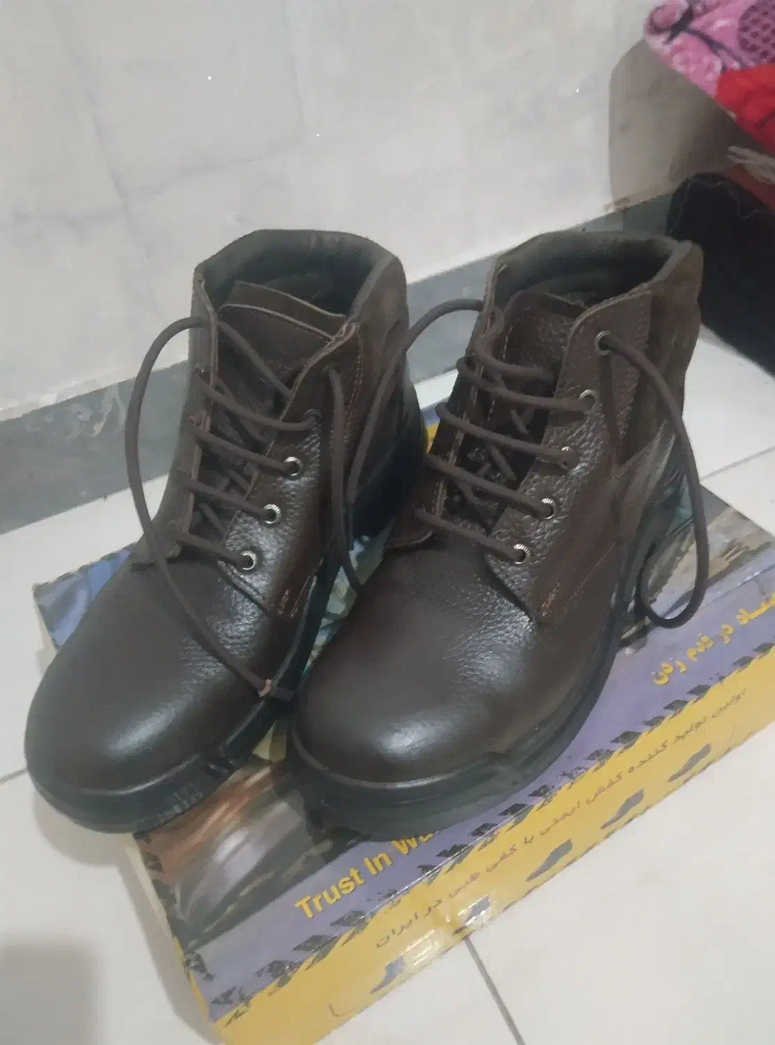 سبک،راحت،خیلی زیرقیمت(نسبت به تمام آگهی ها)|کیف، کفش، کمربند|اهواز, مستغلات|دیوار