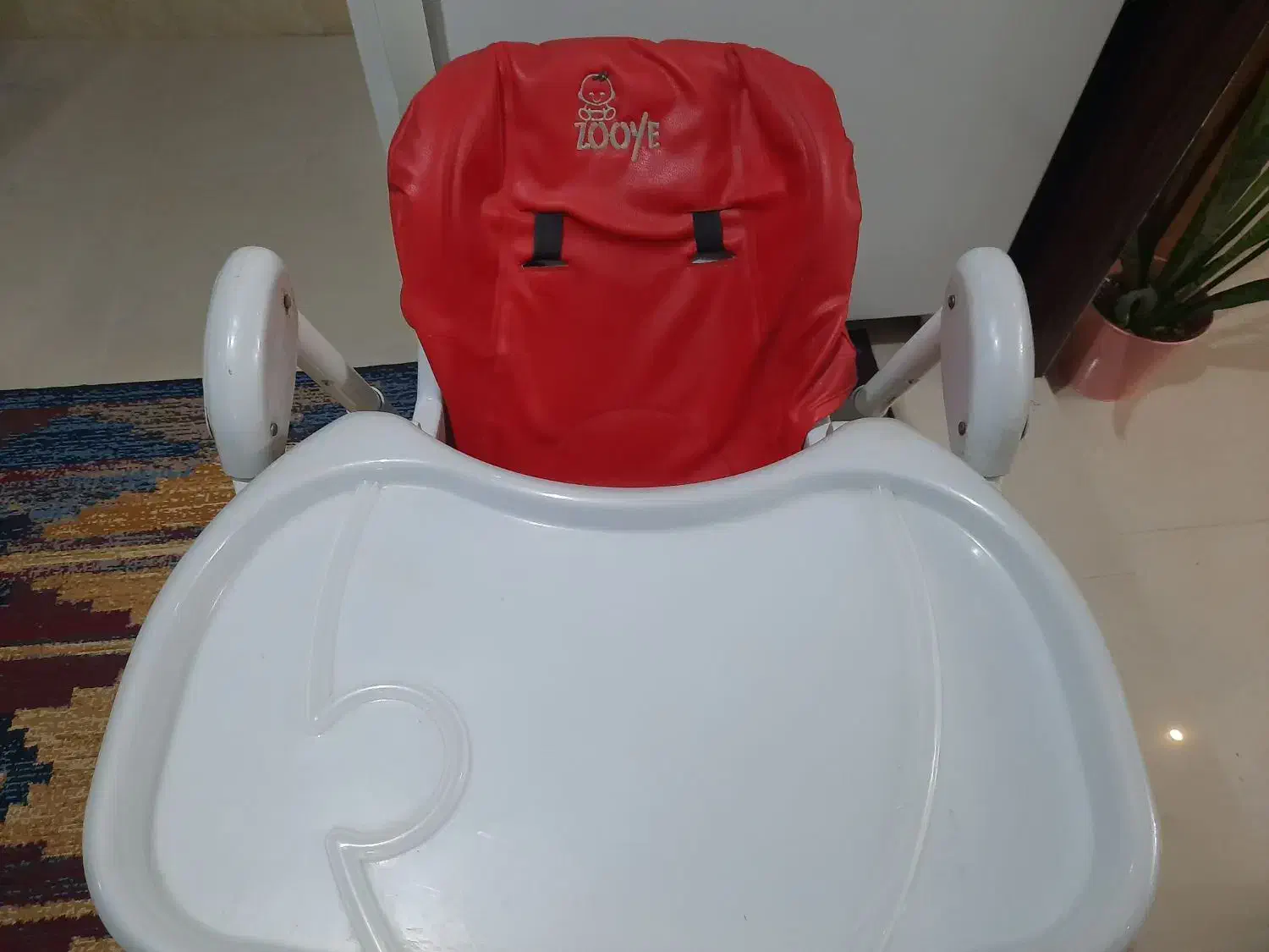 صندلی غذای کودک زویه|تخت و صندلی بچه|ساری, |دیوار