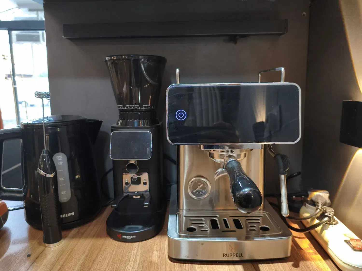 فروش قهوه ساز و آسیاب در حد خیلی تمیز|سماور، چای‌ساز، قهوه‌ساز|امیدیه, |دیوار