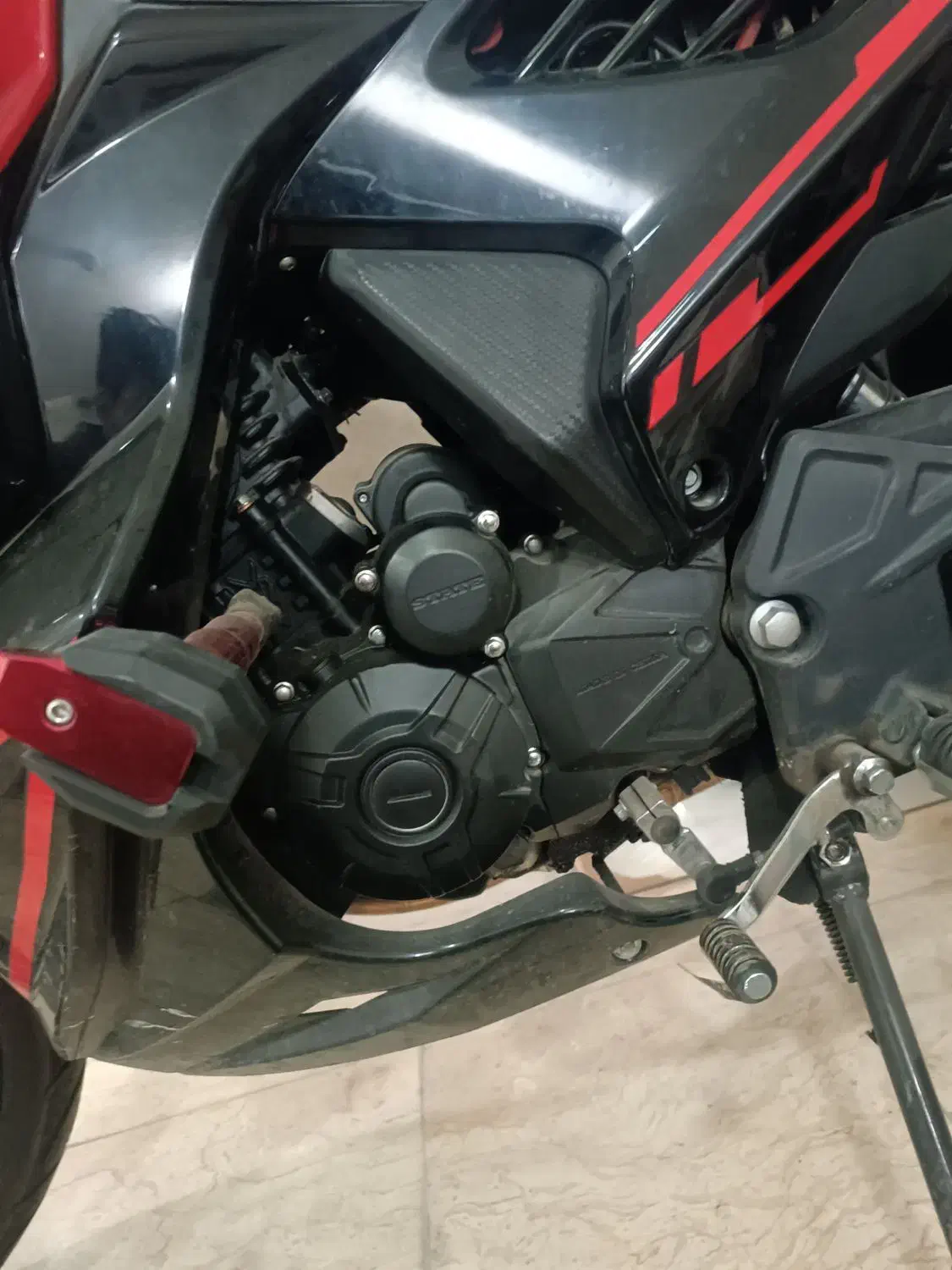 مگلی ۲۰۰|موتورسیکلت|کرج, کلاک نو|دیوار