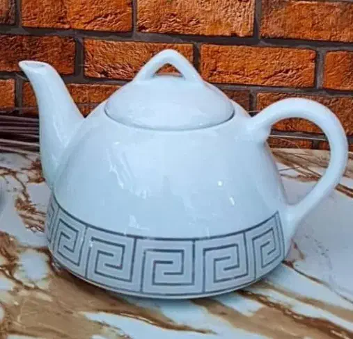 قوری زیبا  با ارسال رایگان|قوری، کتری، قهوه‌ساز دستی|میبد, |دیوار