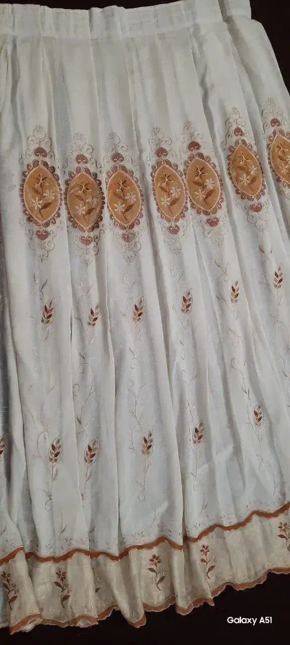 پردهبسیارزیباوبینظیرباطرحبرجسته|پرده، رانر، رومیزی|اسلامشهر, شهرک قائمیه|دیوار