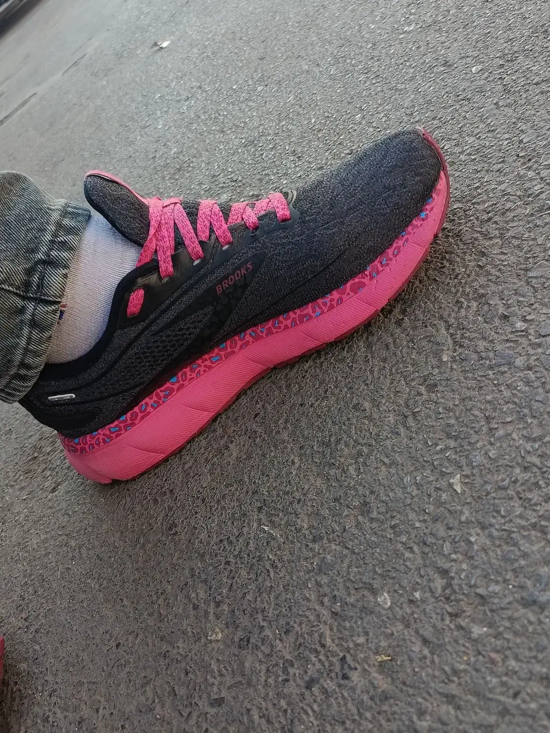 کتونی بروکس اصل|کیف، کفش، کمربند|اقبالیه, |دیوار