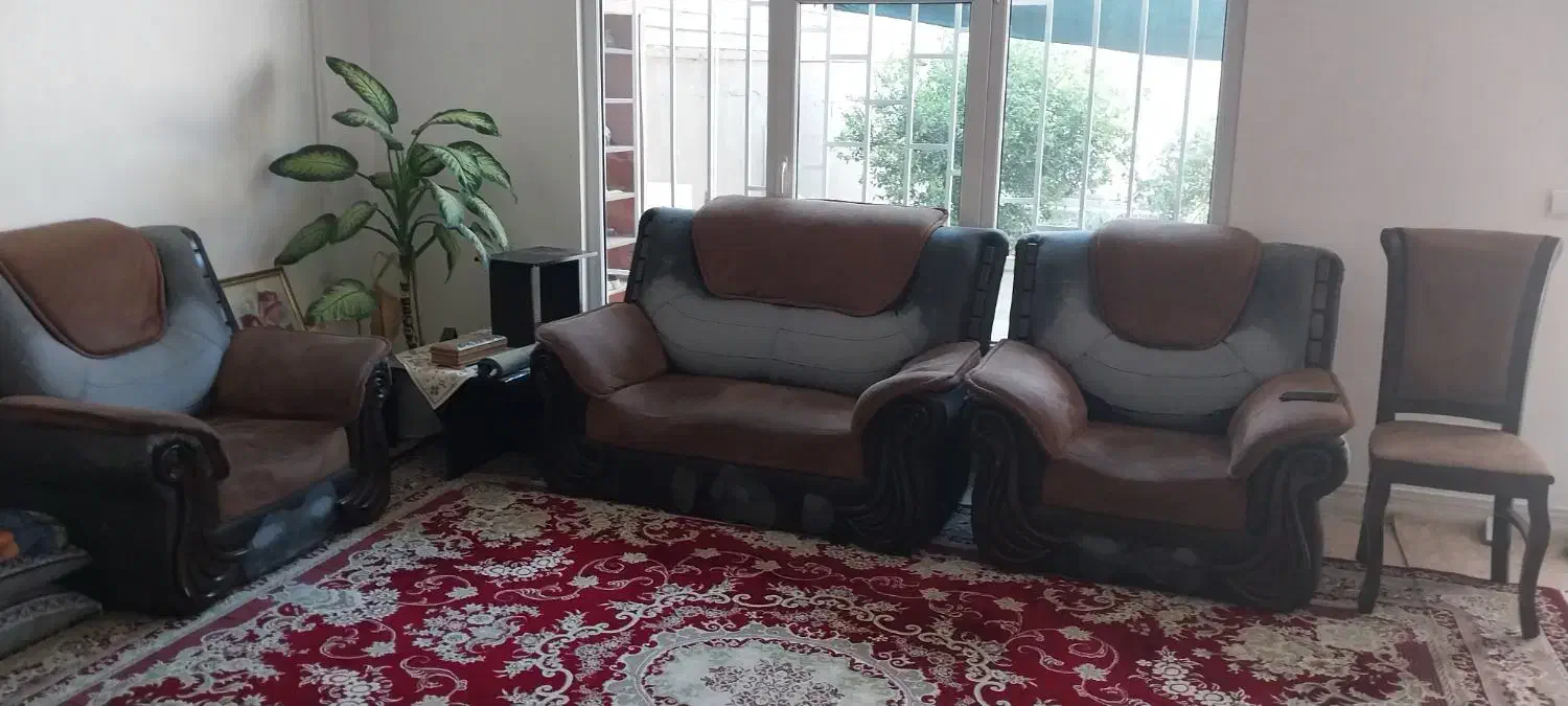 مبل ۴ نفره|مبلمان خانگی و میز عسلی|شوش, |دیوار