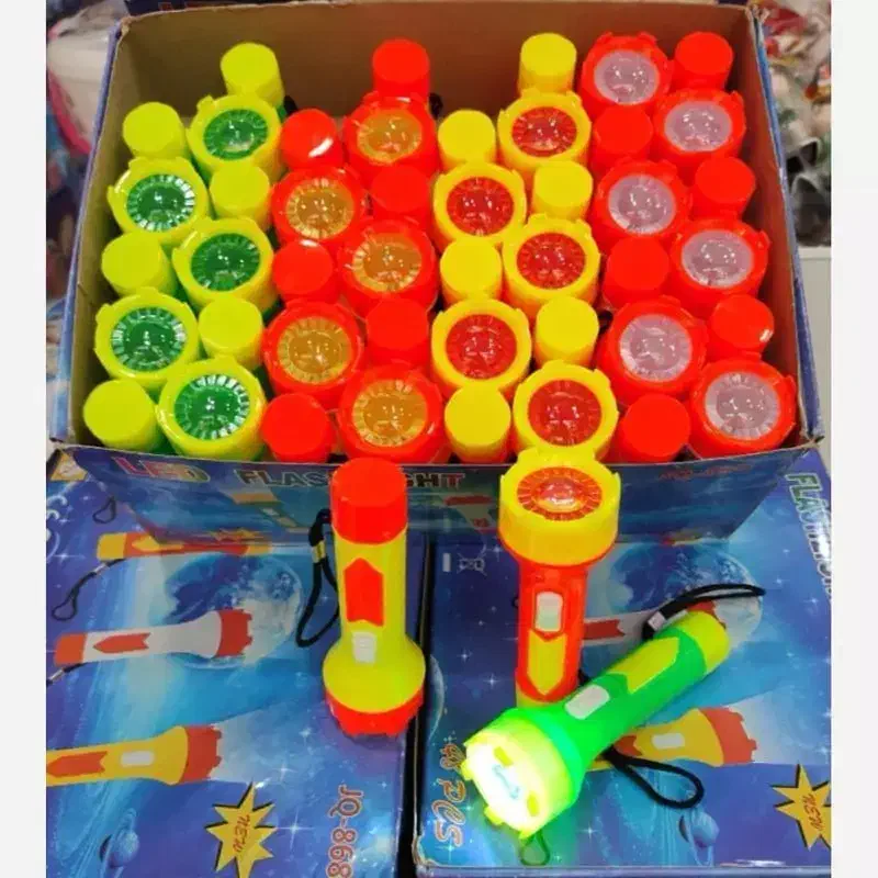 چراغ قوه دو مدل رسید|کوهنوردی و کمپینگ|گلبهار, نوبهار|دیوار