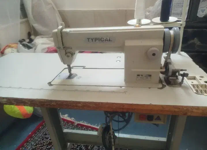 چرخ راسته دوز تیپیکال دینام بزرگ|چرخ خیاطی و ریسندگی|بیرجند, |دیوار